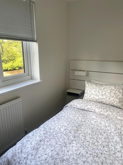 Apartment 2 Bedroom Flat Free Parking